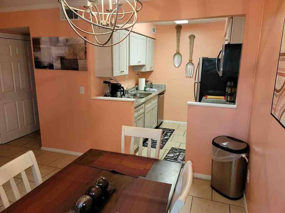 Elegant 2-Bedroom Pet-Friendly Villa W 2 Parking Spaces Île de Hilton-Head Extérieur photo